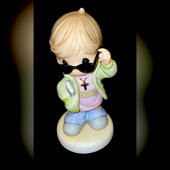 Precious Moments Figurine- “Gratitude With Attitude” - Picture 2 of 12